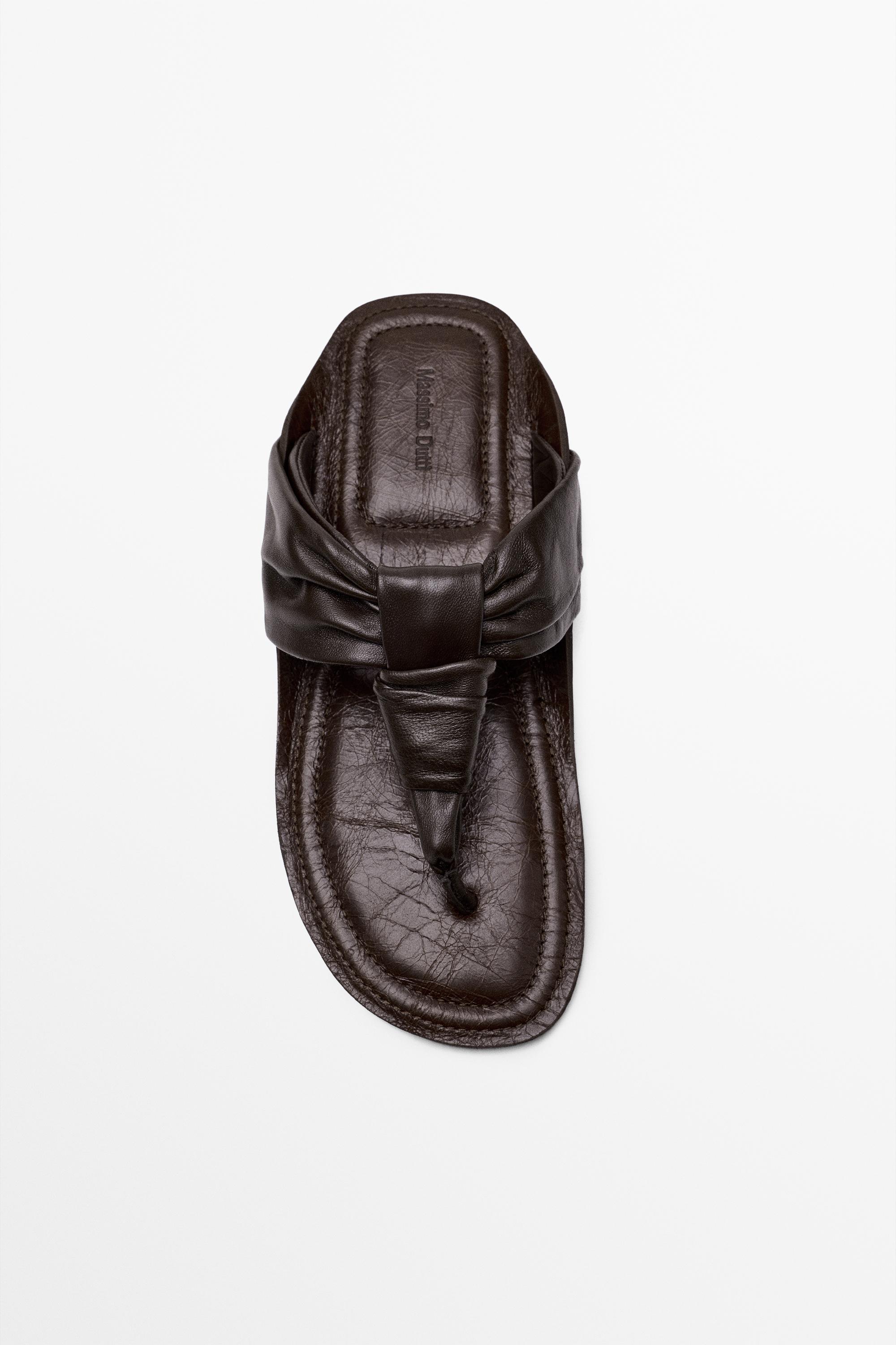 Gathered leather sandals with knot